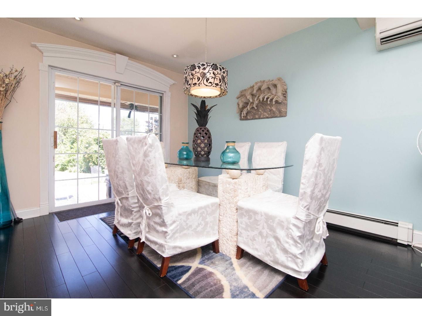 9976 Dungan Road Philadelphia, PA 19115 - Photo 5 of 25 Gallery Image 5