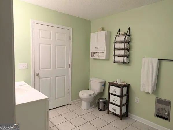 a bathroom with a toilet