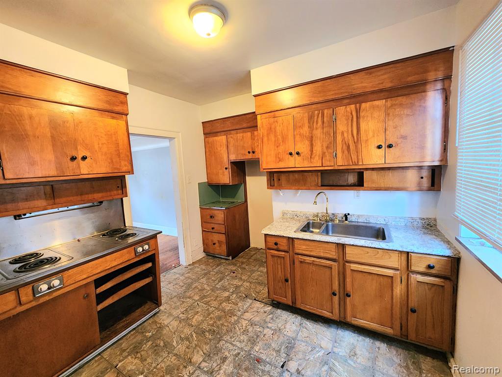 13194 Santa Rosa Drive Detroit, MI 48238 - Photo 6 of 29