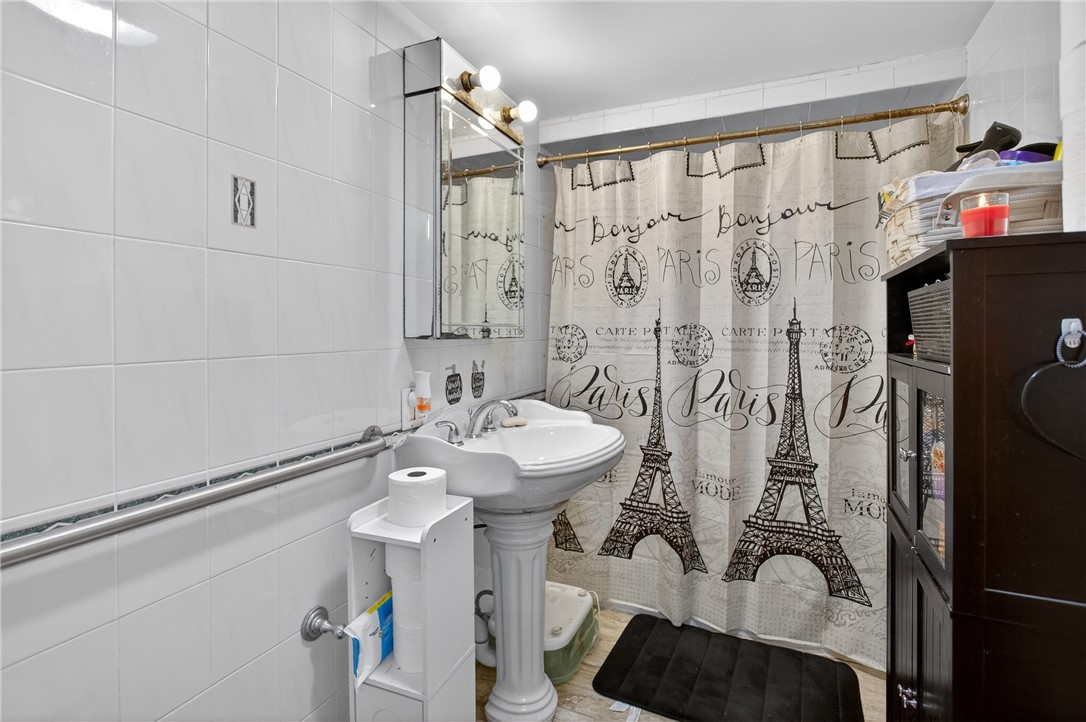 31 Sassafras Street Providence, RI 02907 - Photo 25 of 42