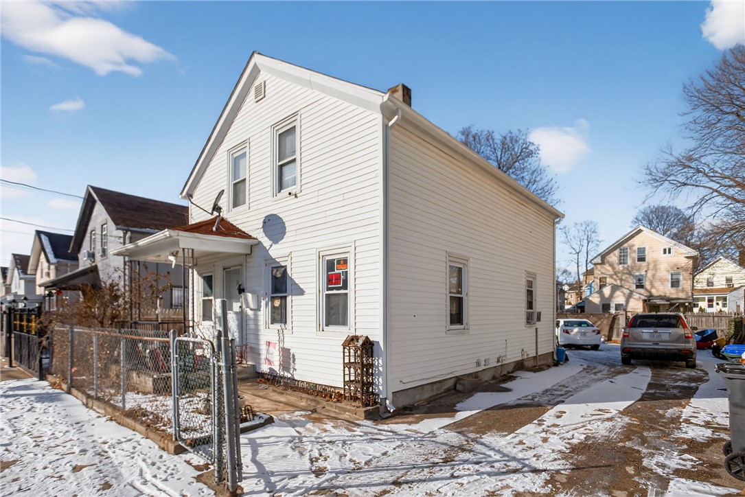 31 Sassafras Street Providence, RI 02907 - Photo 6 of 42