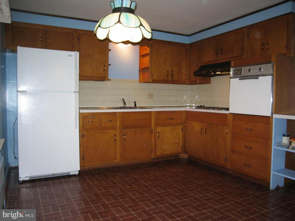 125 Whitney Road Lancaster, PA 17603 - Photo 3 of 9 Gallery Image 3