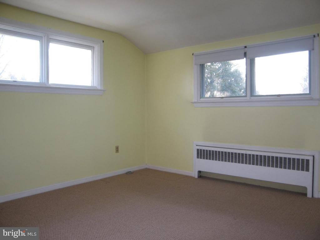 125 Whitney Road Lancaster, PA 17603 - Photo 4 of 9 Gallery Image 4