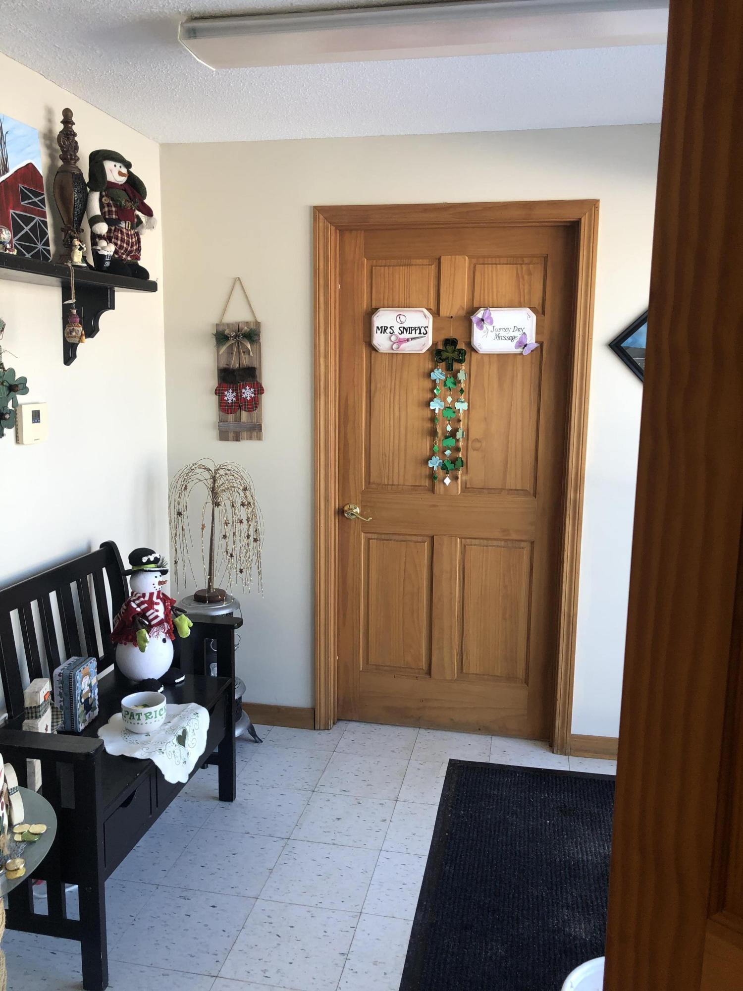 535 Main Street Corinth, ME 04427 - Photo 21 of 41 Entrance to Salon