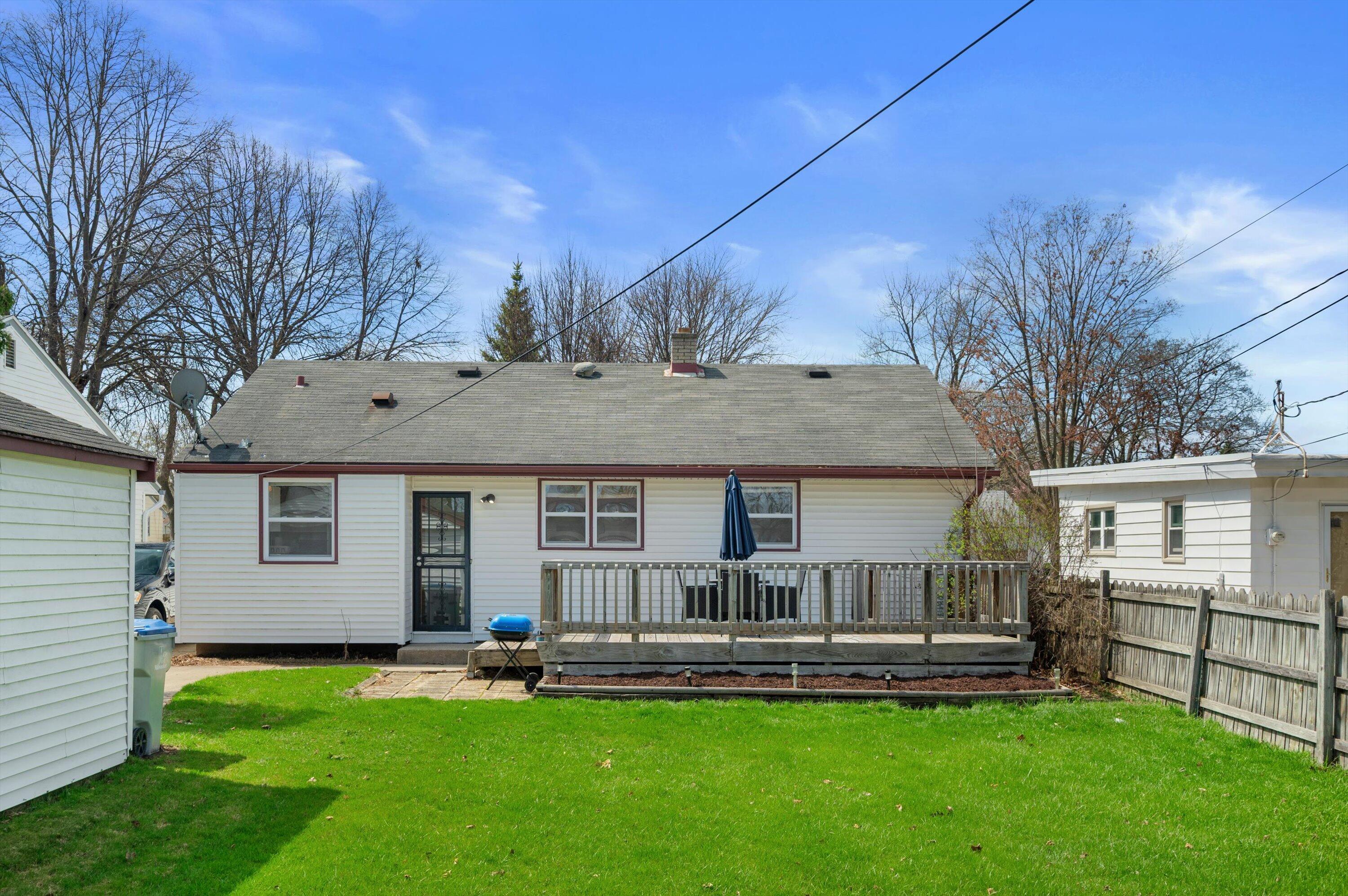 3816 North 83rd Street Milwaukee, WI 53222 - Photo 19 of 23 06-Z62_0337