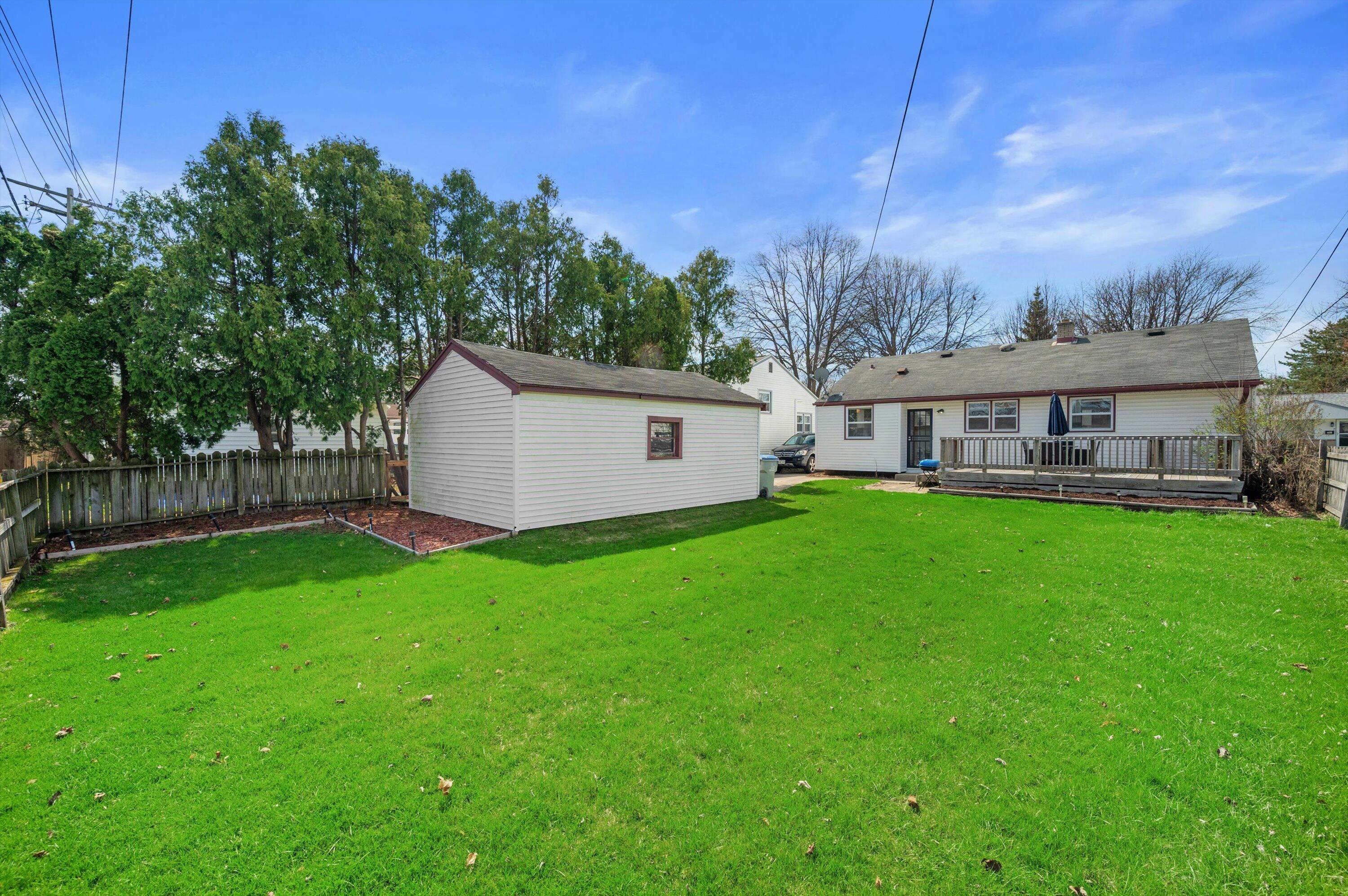 3816 North 83rd Street Milwaukee, WI 53222 - Photo 20 of 23 05-Z62_0328