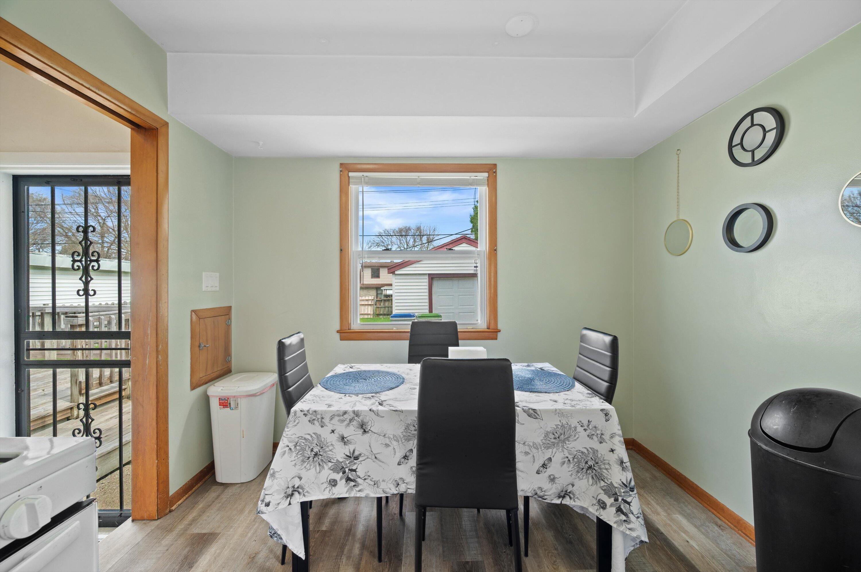 3816 North 83rd Street Milwaukee, WI 53222 - Photo 8 of 23 17-Z62_0400
