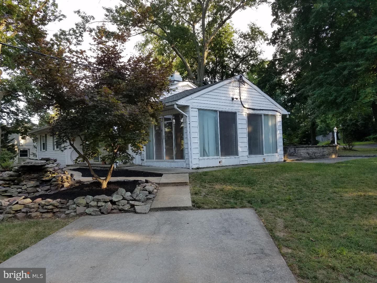 605 Creek Road Mount Laurel, NJ 08054 - Photo 1 of 21 Driveway