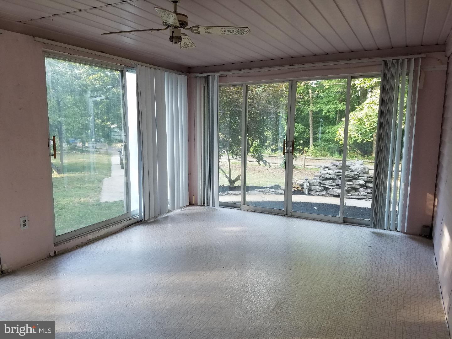 605 Creek Road Mount Laurel, NJ 08054 - Photo 9 of 21 Sun Room