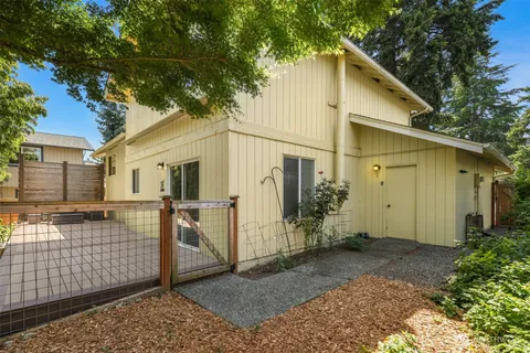 $1,125,000 | 12820 87th Avenue Northeast, Kirkland, WA 98034