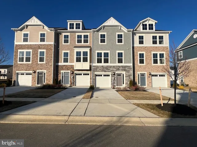 $374,090 | 10997 Barnard Place, White Plains, MD 20695