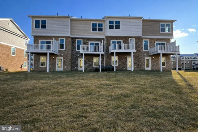 $374,090 | 10997 Barnard Place, White Plains, MD 20695