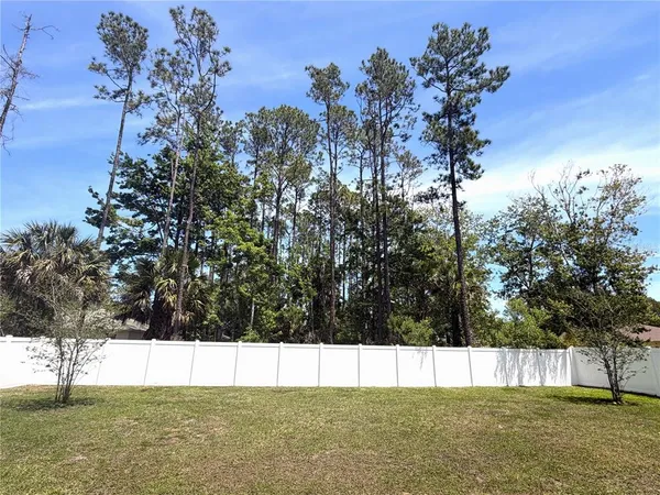 $1,800 | 37 Rickenbacker Drive, Palm Coast, FL 32164