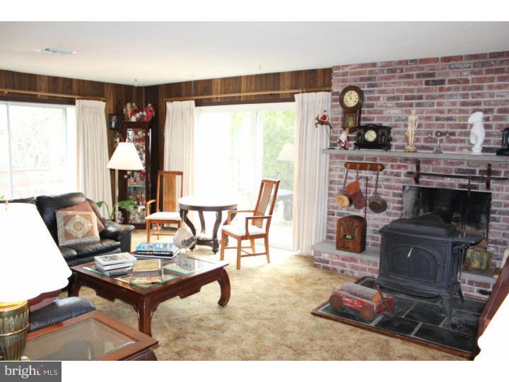 1991 Quarry Road Yardley, PA 19067 - Photo 10 of 21 Family Room