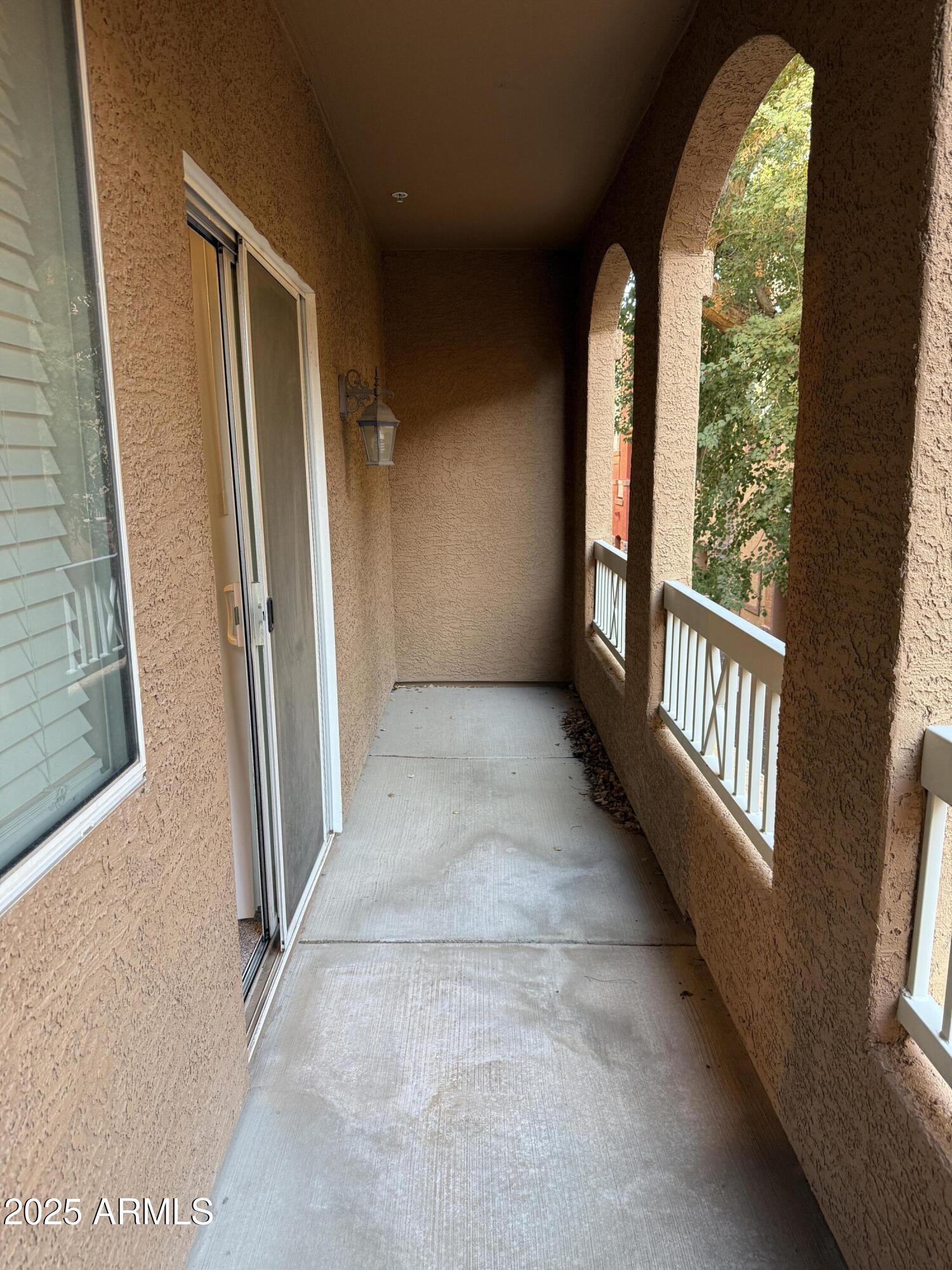 1920 East Bell Road, Unit 1149 Phoenix, AZ 85022 - Photo 33 of 33 an empty room with windows