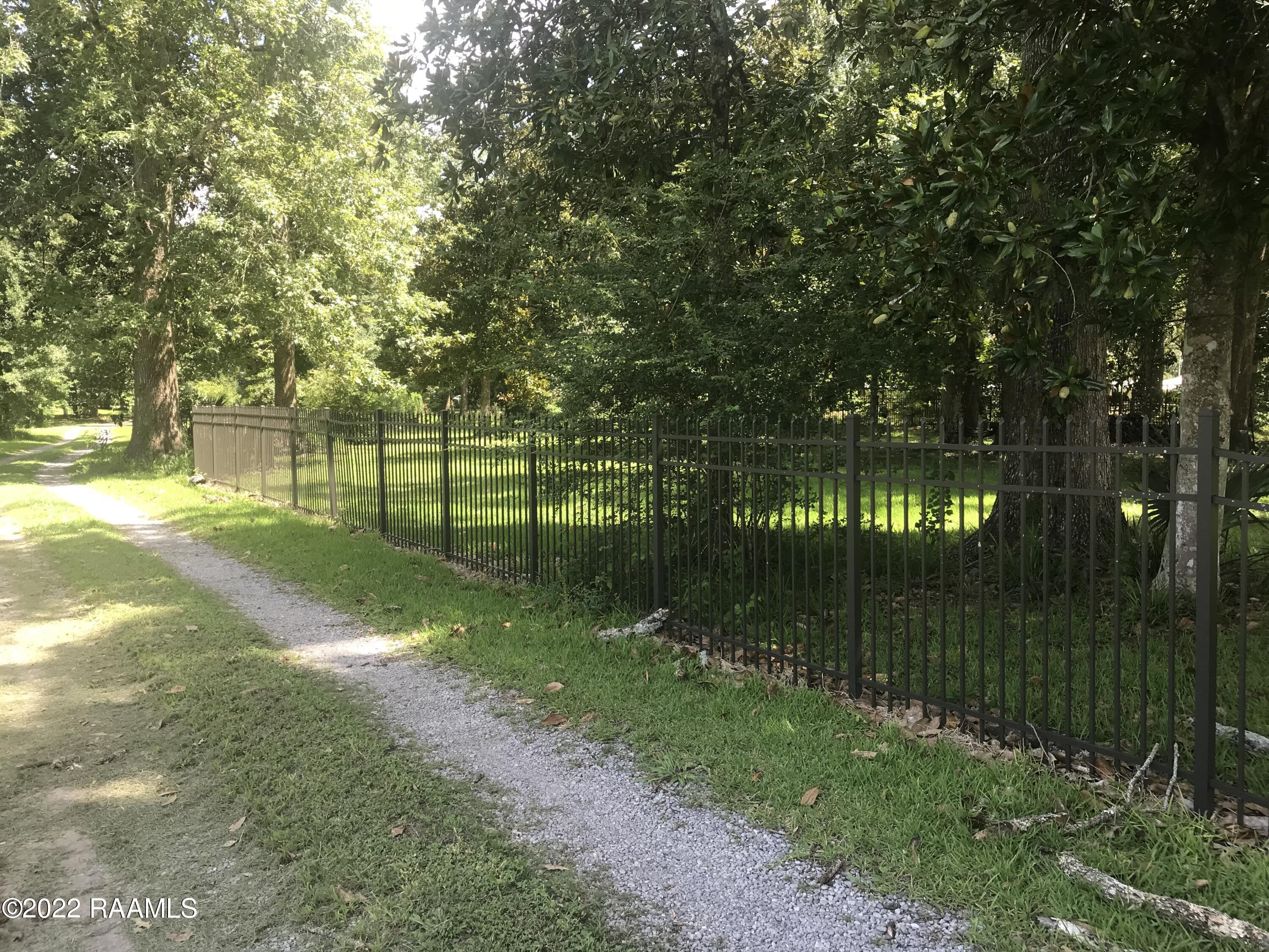210 A Charenton Road Baldwin, LA 70514 - Photo 15 of 24 Gallery Image 15