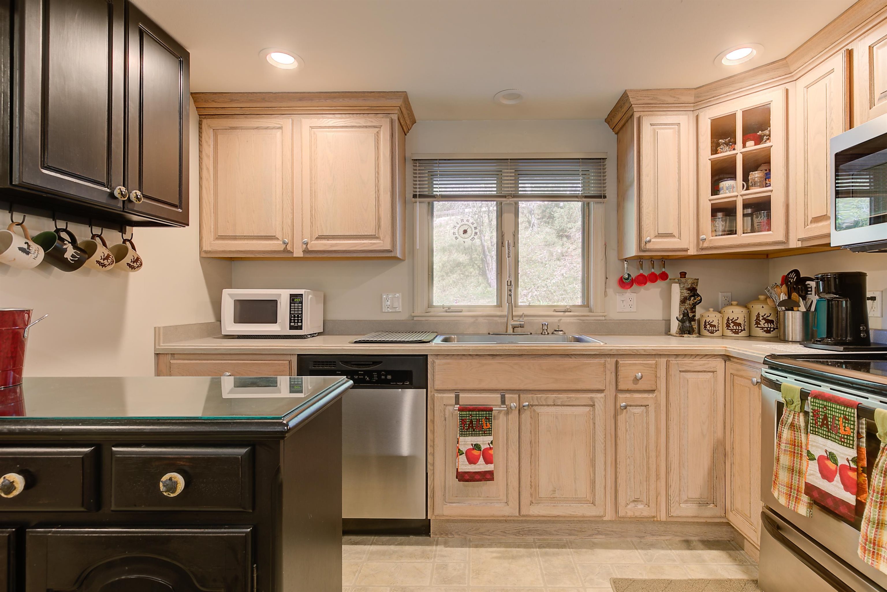 106 Vista View Road, Unit H5 Conway, NH 03860 - Photo 12 of 39 Gallery Image 12