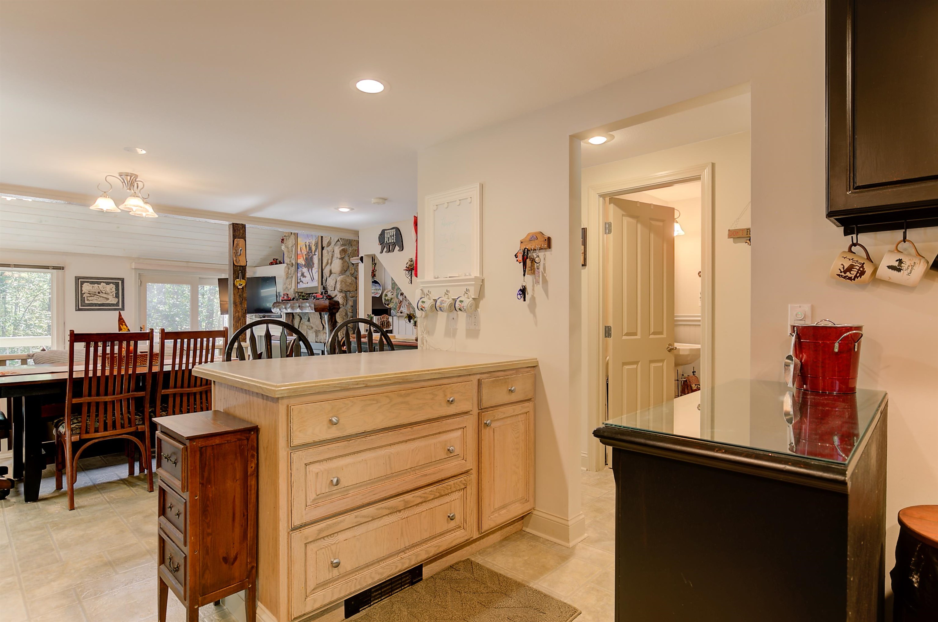 106 Vista View Road, Unit H5 Conway, NH 03860 - Photo 13 of 39 Gallery Image 13