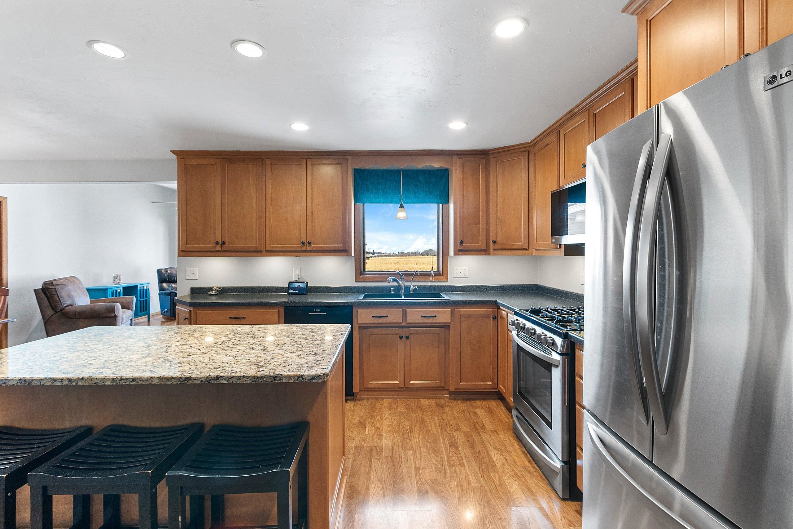 962 South Northview Road Green Bay, WI 54311 - Photo 18 of 68