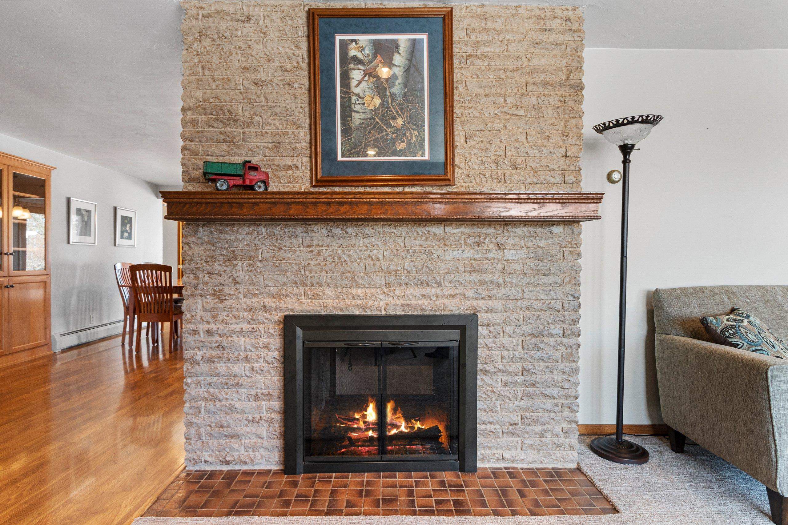 962 South Northview Road Green Bay, WI 54311 - Photo 6 of 68