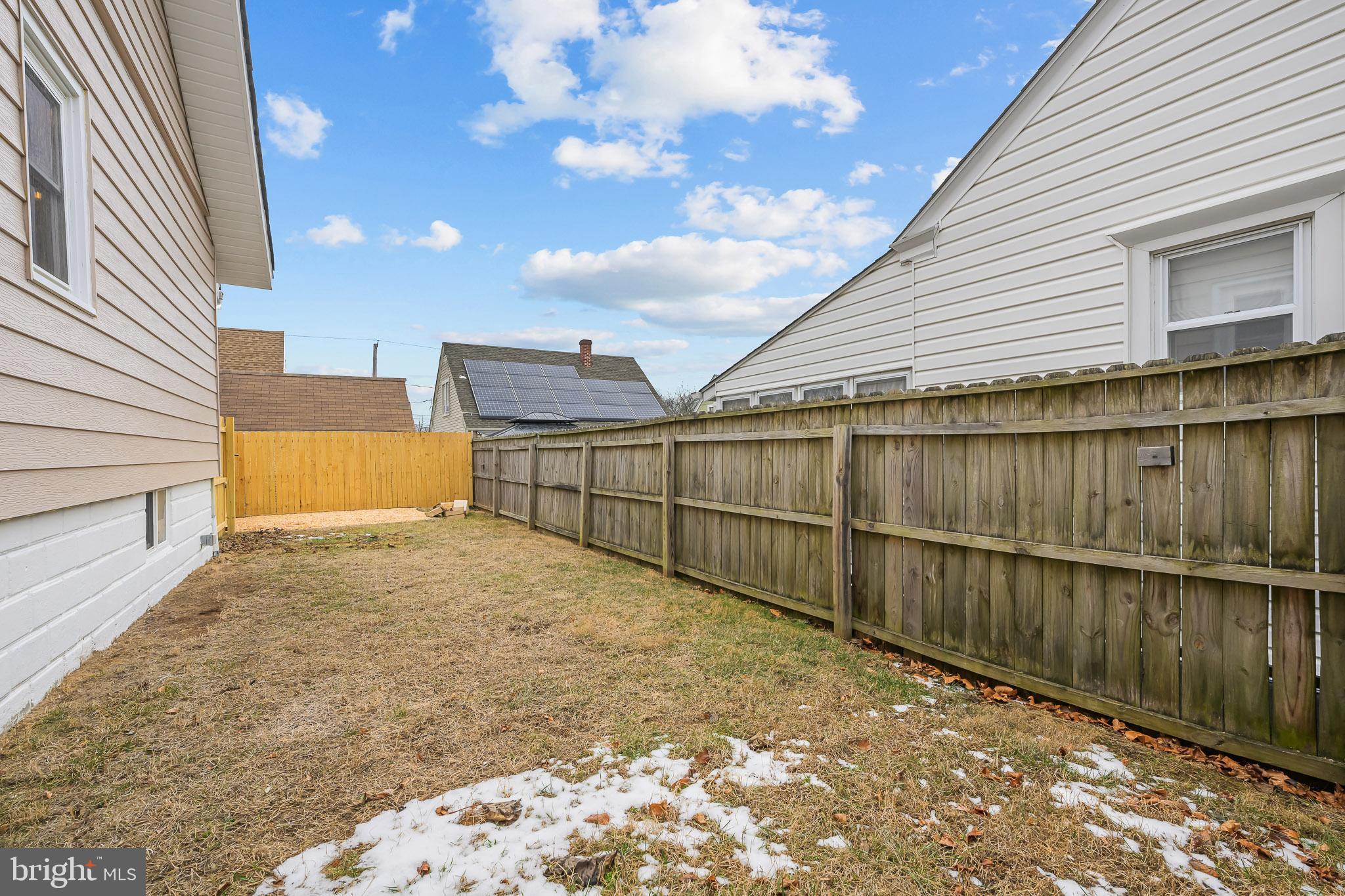 327 West Summit Avenue Wilmington, DE 19804 - Photo 24 of 26 a view of a backyard