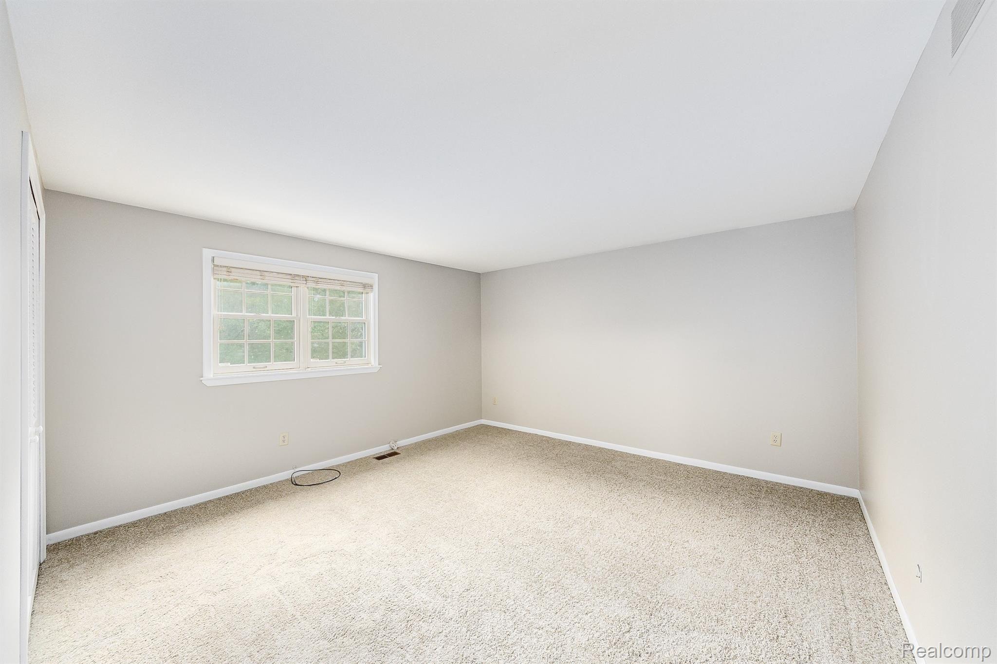 131 Robin Court Howell, MI 48855 - Photo 20 of 23 PP_SB102119-120.jpg