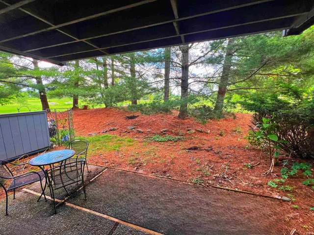 $164,900 | 9011 South Pointe Ridge Lane, Unit 6, Bloomington, IN 47401