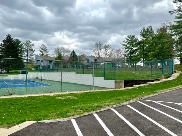 $164,900 | 9011 South Pointe Ridge Lane, Unit 6, Bloomington, IN 47401