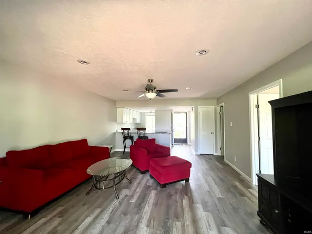 $164,900 | 9011 South Pointe Ridge Lane, Unit 6, Bloomington, IN 47401