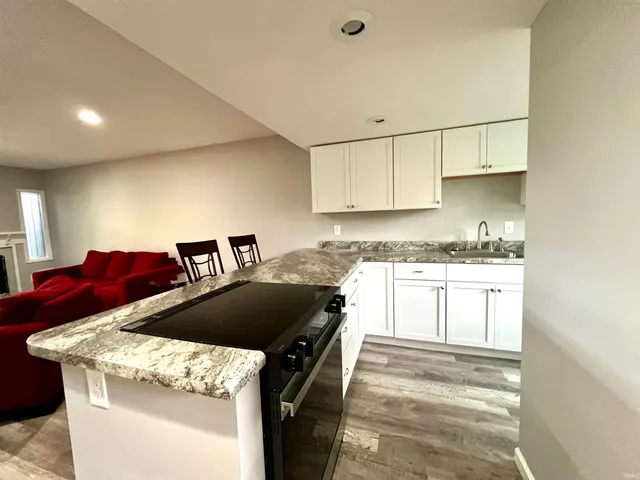 $164,900 | 9011 South Pointe Ridge Lane, Unit 6, Bloomington, IN 47401