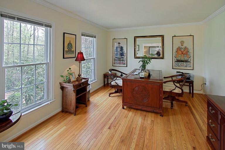 2320 Staley Road Reston, VA 20191 - Photo 15 of 30 Interior (General)