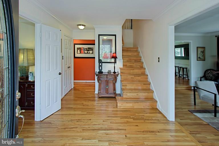 2320 Staley Road Reston, VA 20191 - Photo 25 of 30 Interior (General)