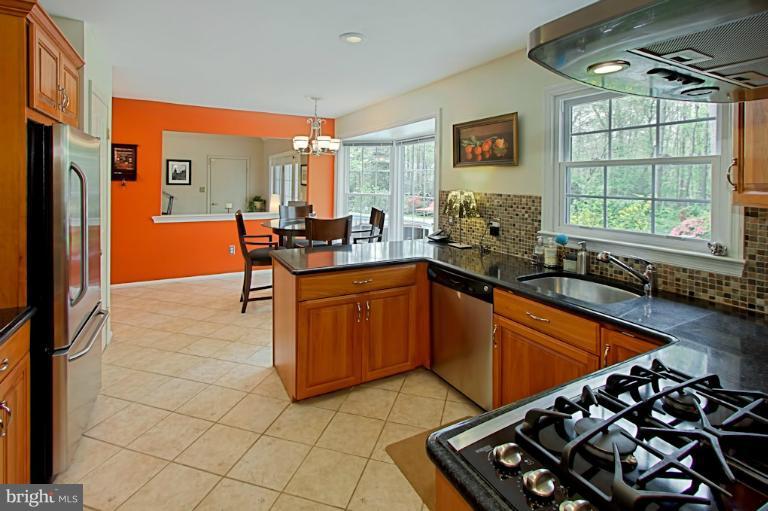 2320 Staley Road Reston, VA 20191 - Photo 26 of 30 Kitchen