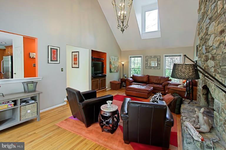 2320 Staley Road Reston, VA 20191 - Photo 6 of 30 Family Room