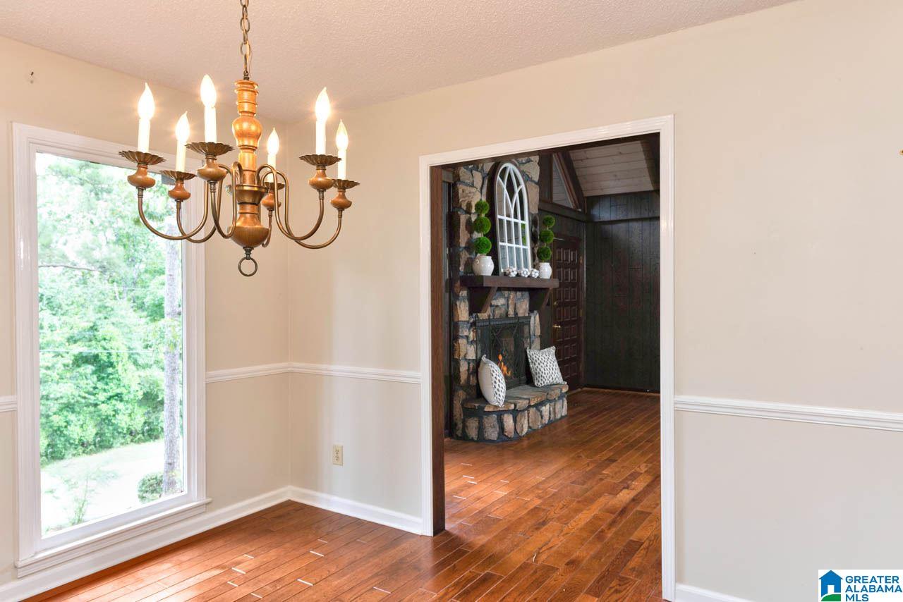 340 Round Hill Road Pelham, AL 35124 - Photo 6 of 36
