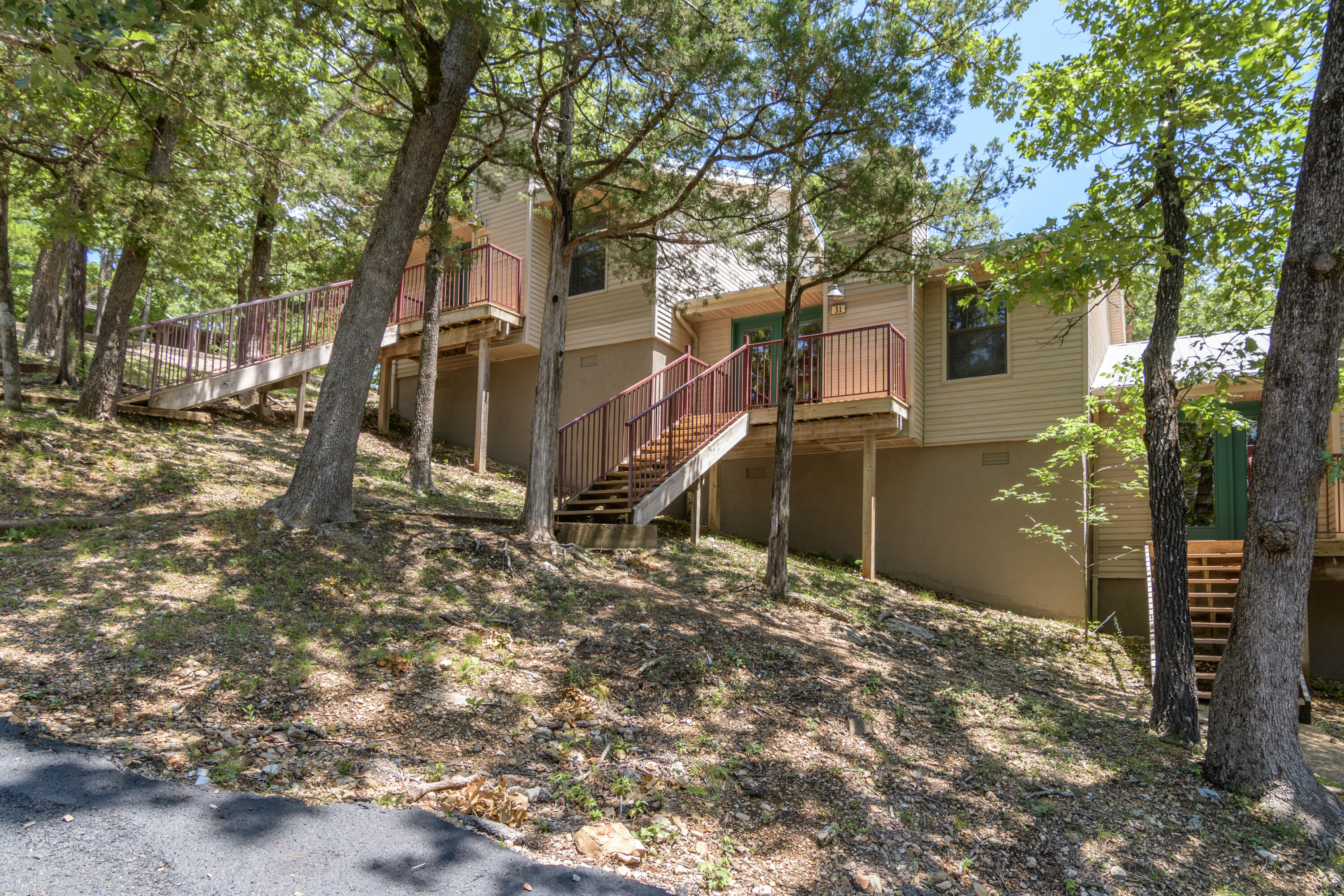 86 Rasso Way, Unit 32 Kimberling City, MO 65686 - Photo 5 of 62 31 #3