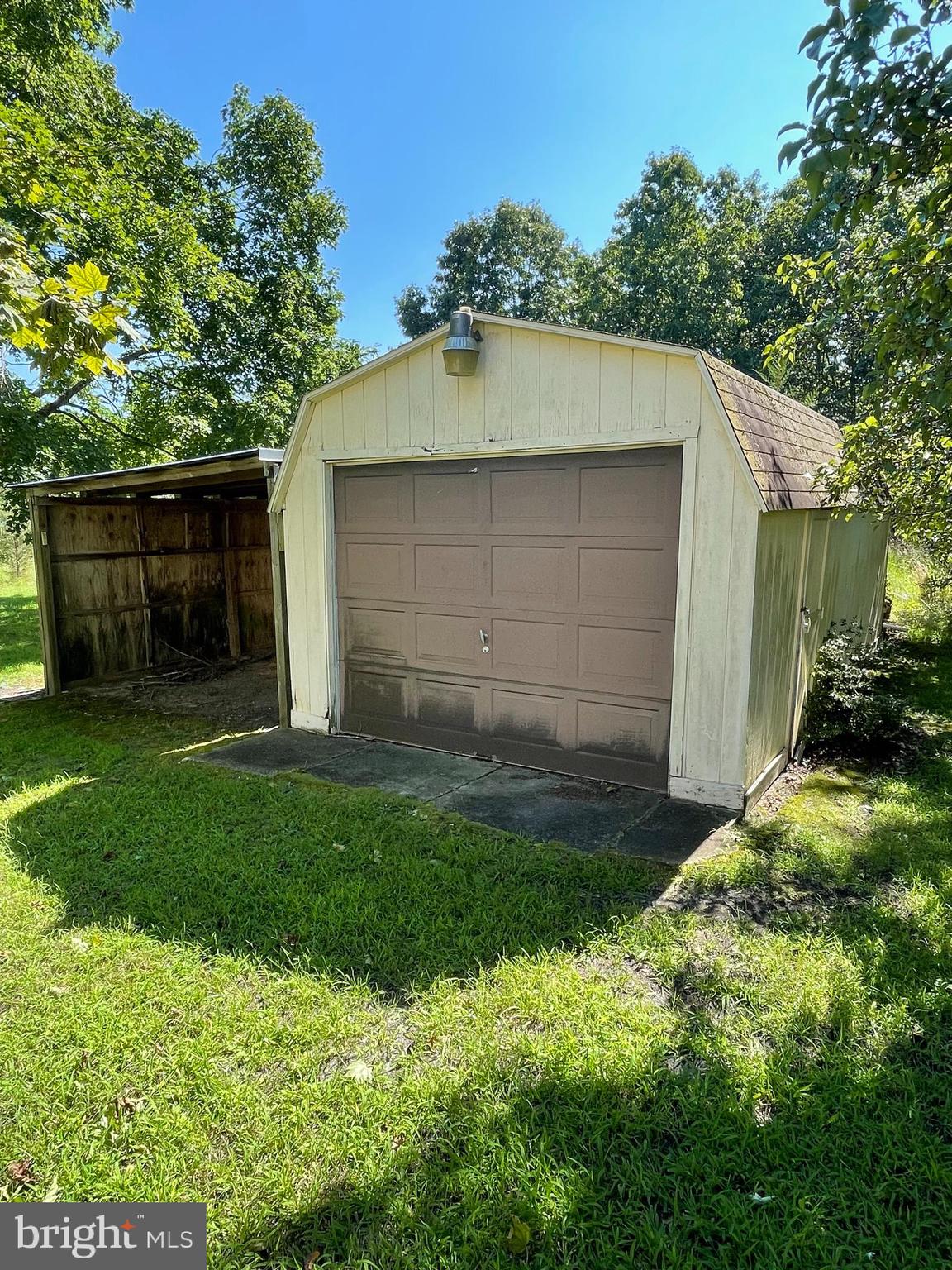 130 South 2nd Road Hammonton, NJ 08037 - Photo 19 of 23 Garage