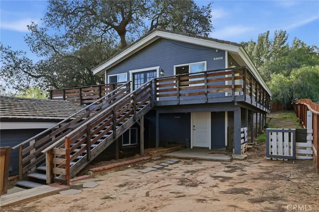 $1,560,000 | 23956 Los Rosas Street, West Hills, CA 91304