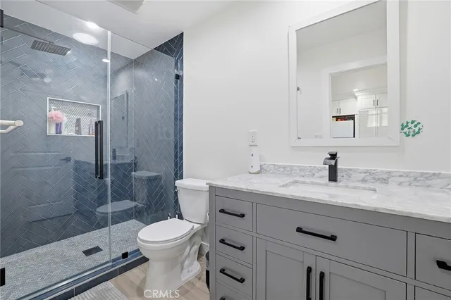 $1,560,000 | 23956 Los Rosas Street, West Hills, CA 91304