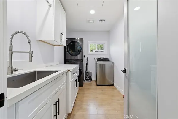 a view of walk in closet