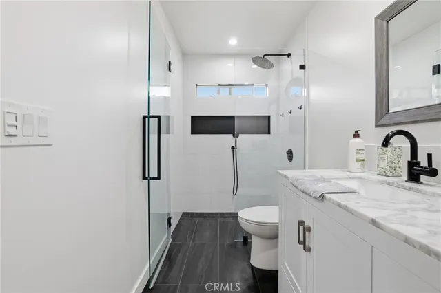 $1,560,000 | 23956 Los Rosas Street, West Hills, CA 91304