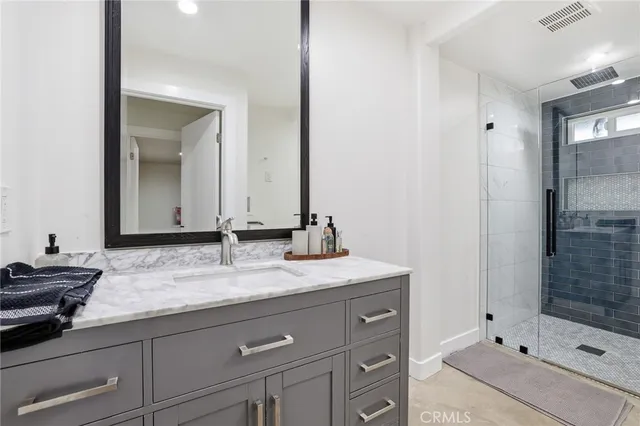 $1,560,000 | 23956 Los Rosas Street, West Hills, CA 91304