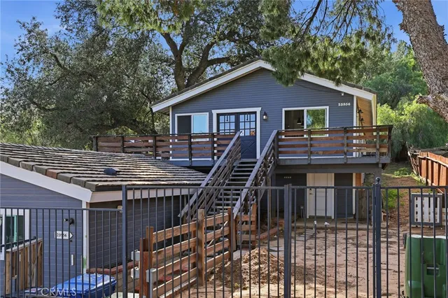 $1,560,000 | 23956 Los Rosas Street, West Hills, CA 91304