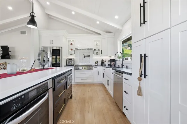 $1,560,000 | 23956 Los Rosas Street, West Hills, CA 91304