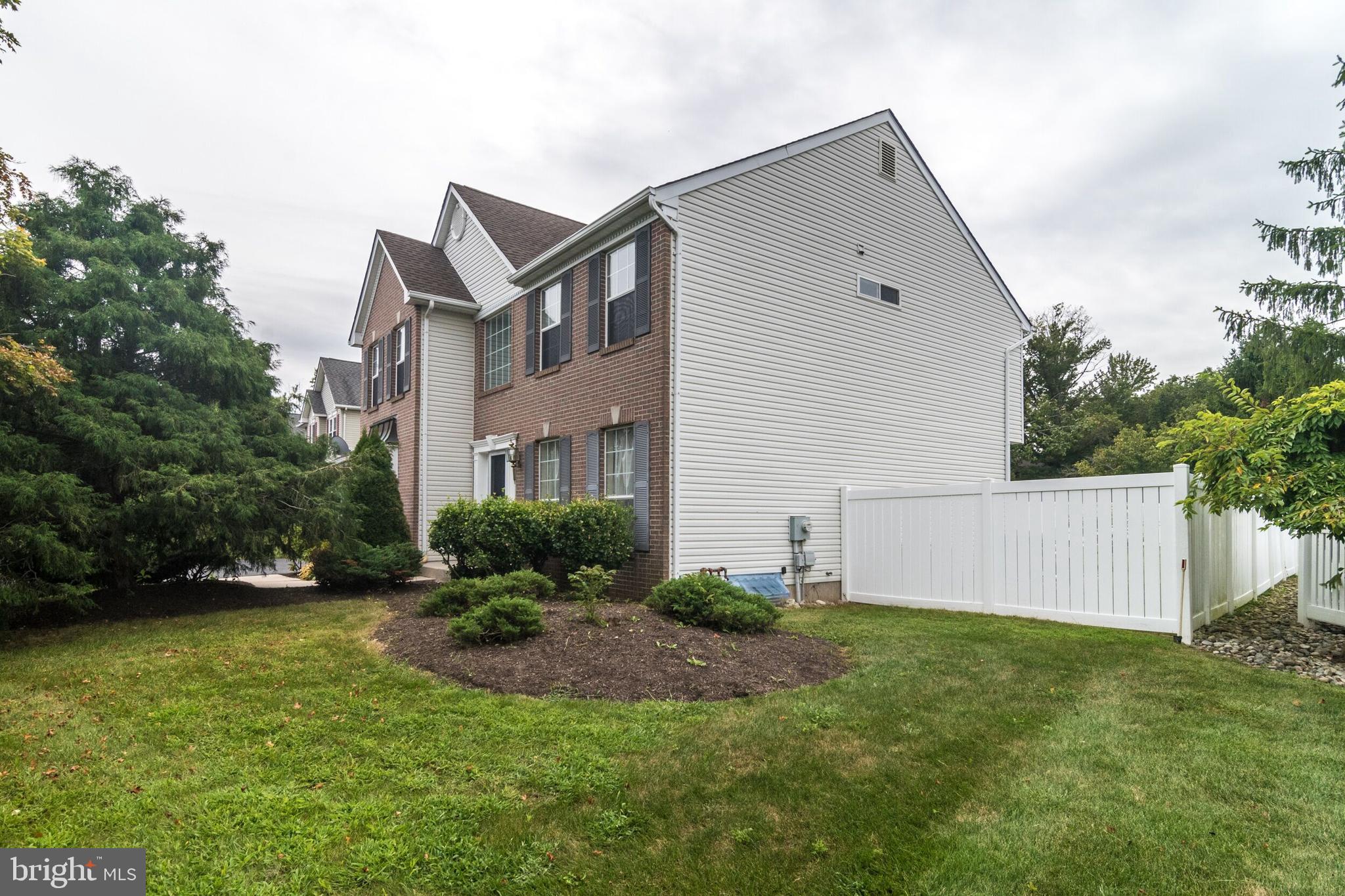 253 Rock Run Road Yardley, PA 19067 - Photo 3 of 52 Front Right View