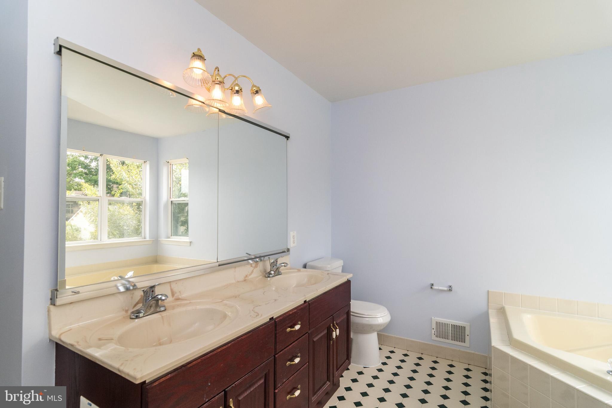 253 Rock Run Road Yardley, PA 19067 - Photo 34 of 52 Master Bath
