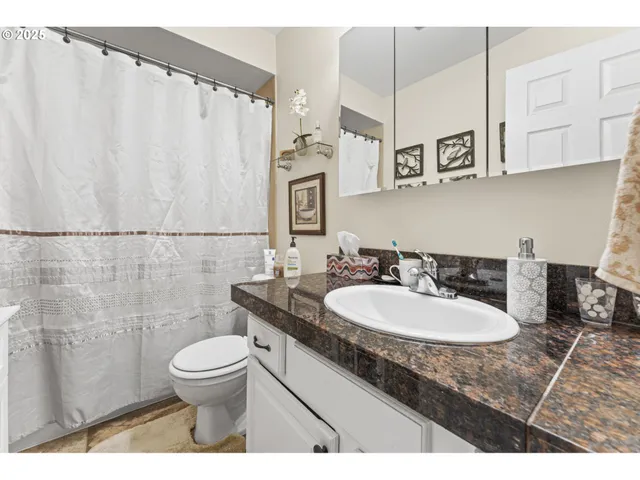 $249,950 | 10960 Southwest Meadowbrook Drive, Unit 10, Portland, OR 97224