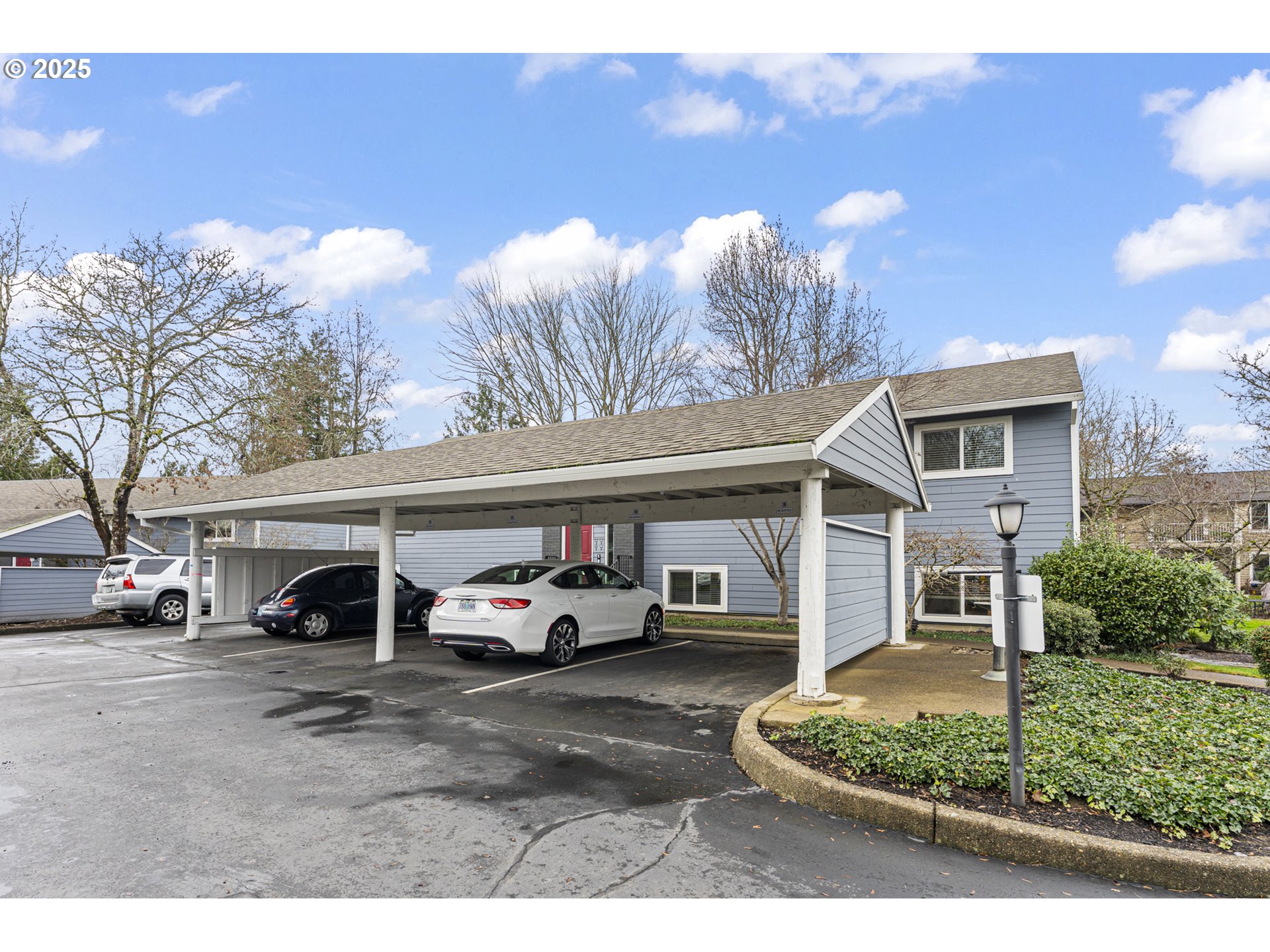 10960 Southwest Meadowbrook Drive, Unit 10 Tigard, OR 97224 - Photo 2 of 31
