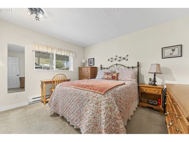 $249,950 | 10960 Southwest Meadowbrook Drive, Unit 10, Portland, OR 97224