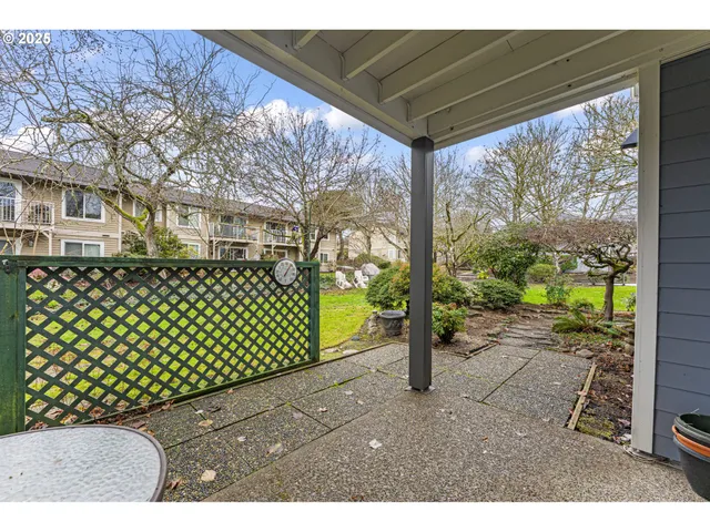 $249,950 | 10960 Southwest Meadowbrook Drive, Unit 10, Portland, OR 97224